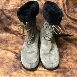 Propet woman’s Grenoble boot